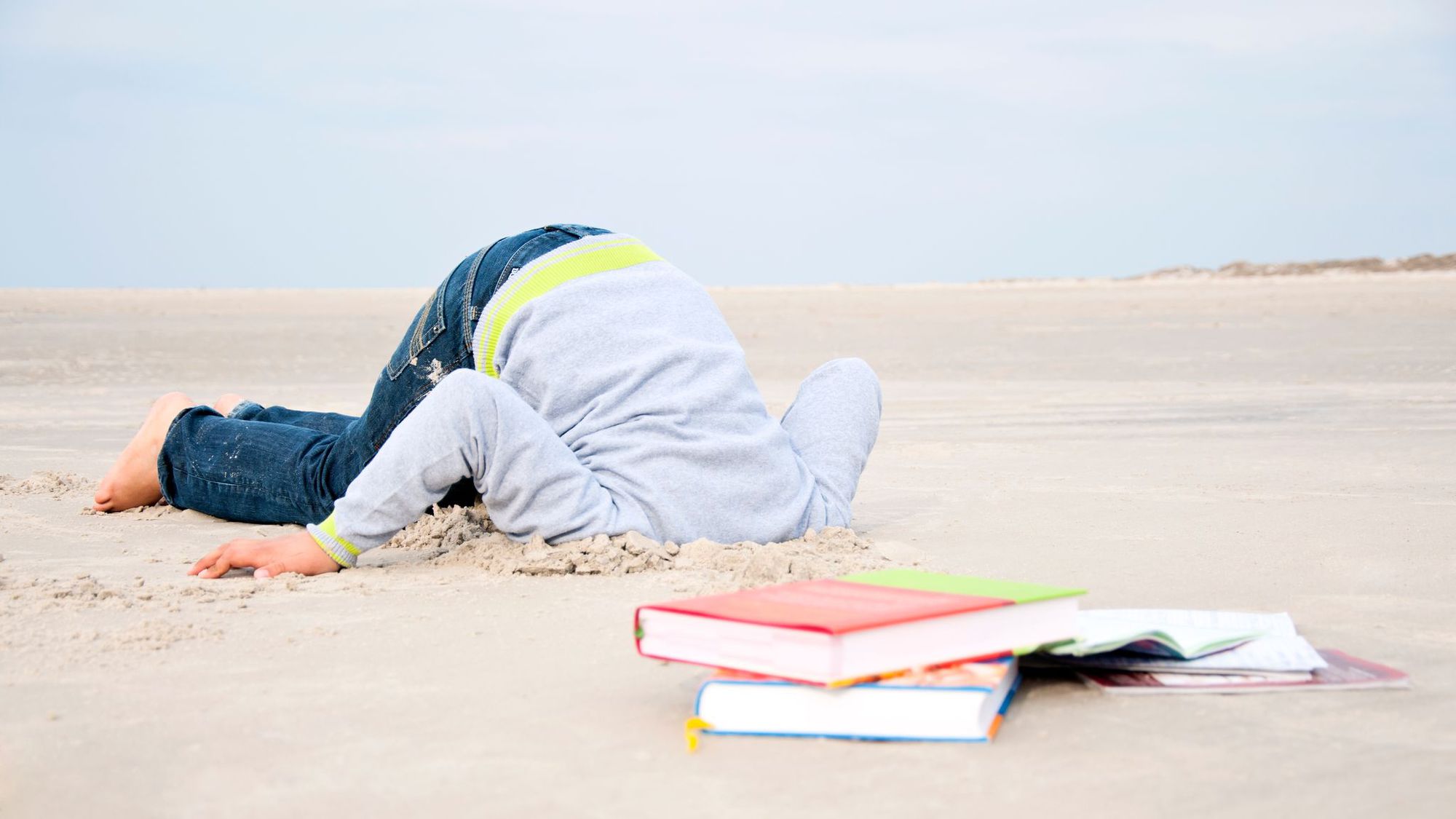  La phobie scolaire s'illustre par des signes d'inquiétude forts: mal au ventre, insomnie, diarrhée, voire tachycardie. Istock 